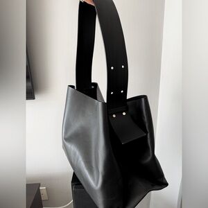 COS Tote Bag Aesthetic Design